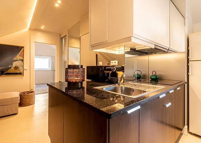 Duplex With Terrace, Comfort In Downtown * Lisbona