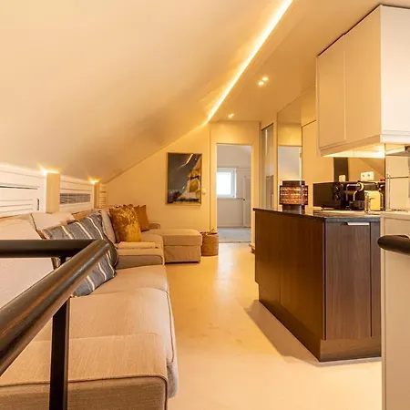 Duplex With Terrace, Comfort In Downtown リスボン