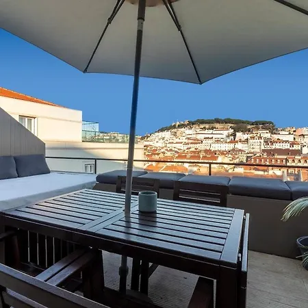Duplex With Terrace, Comfort In Downtown * ליסבון