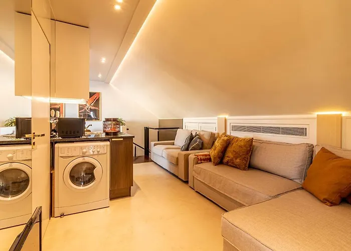 Duplex With Terrace, Comfort In Downtown Daire *